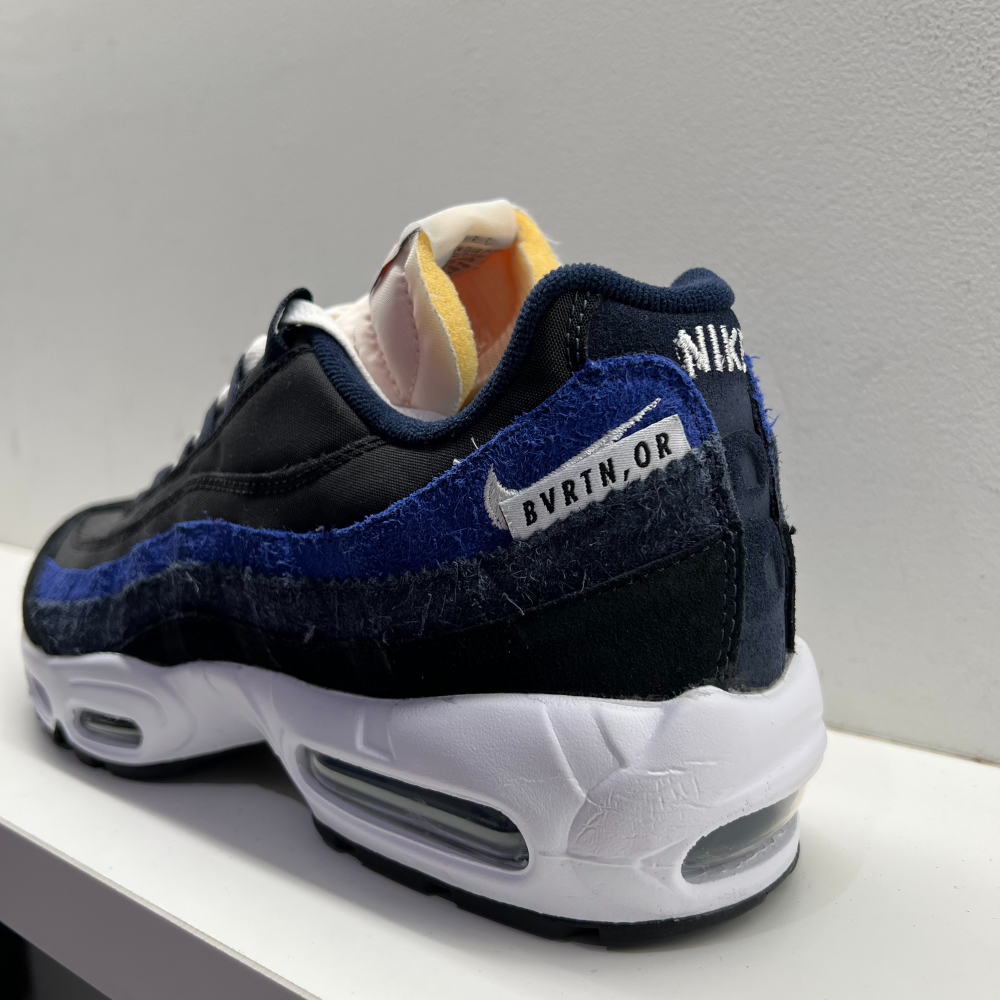 夜空 NIKE AIR MAX 95 エアマックス クリスマス 冬 ウィンター 雪