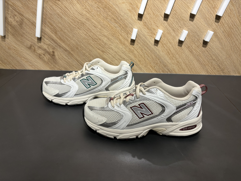 NEWBALANCE 　NEWIN